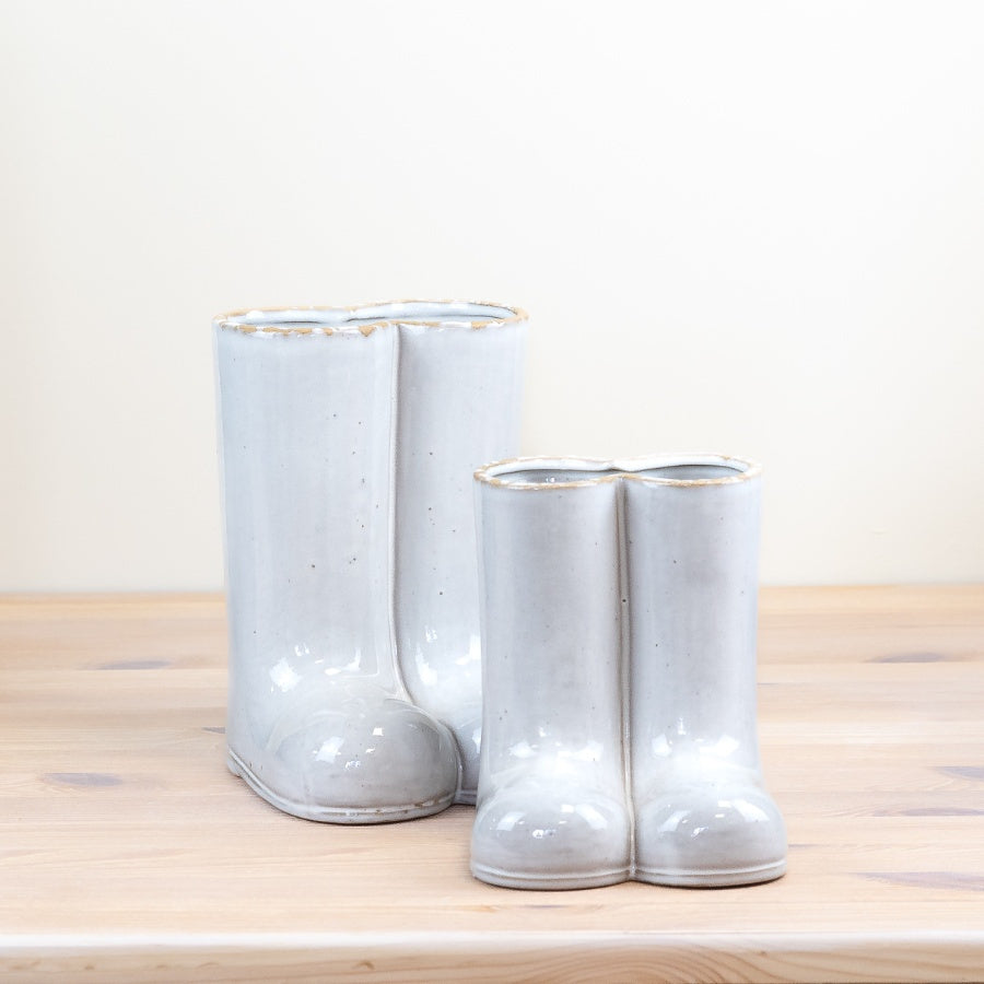 Glazed Boots Vase – 20.5cm Ceramic – Quirky Wellington Boot Shape – Ideal for Floral Arrangements & Décor – Fun Gift for Garden Lovers