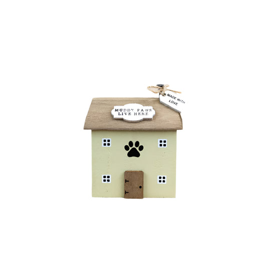 Muddy Paws Wooden House Decoration 9cm – Rustic Pet-Themed Ornament with Hand-Painted Details – Cute Wooden Sign for Dog Lovers & Animal-Themed Home Décor