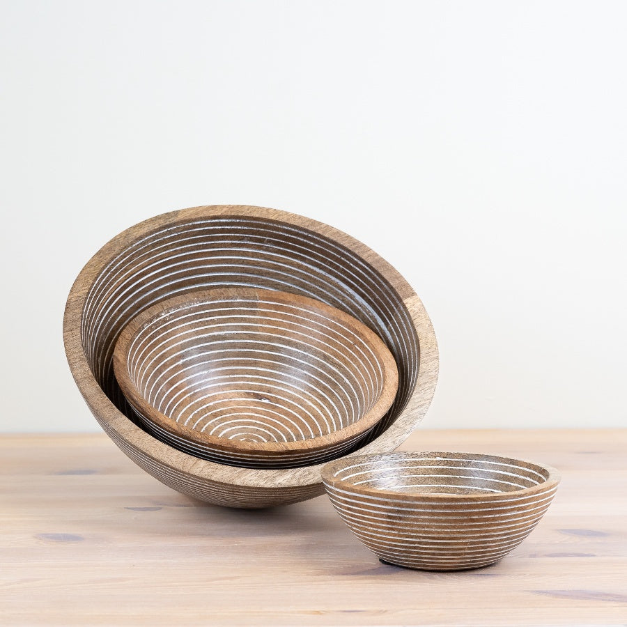 Small Patterned Serving Bowl 17cm – Handcrafted Mango Wood with Etched Design – Perfect for Snacks, Dips, or Side Dishes – Rustic Kitchen & Dining Decor