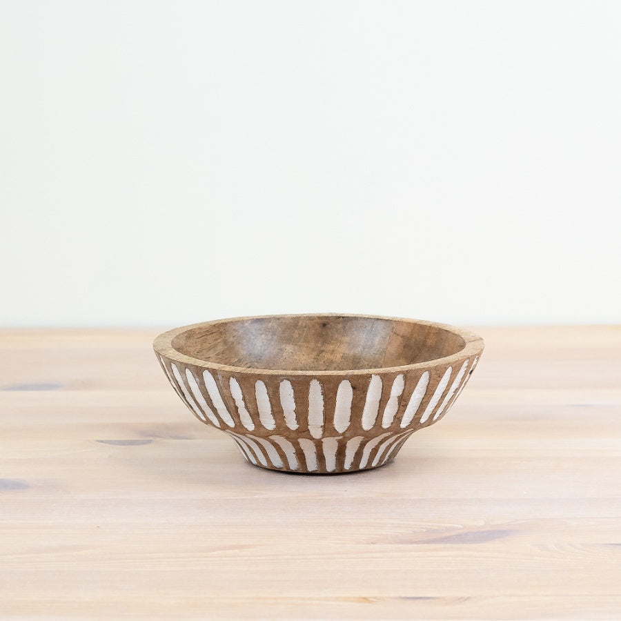 Small Patterned Serving Bowl 17cm – Handcrafted Mango Wood with Etched Design – Perfect for Snacks, Dips, or Side Dishes – Rustic Kitchen & Dining Decor