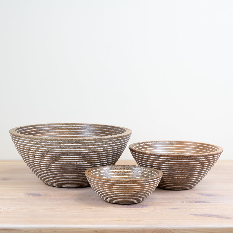 Lined White Washed Serving Bowl – 23cm Mango Wood Bowl, Rustic Tableware & Home Décor