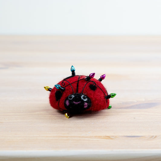 Wool Ladybird Table Decoration 7cm – Cute Animal Ornament, Handmade Style Home Decor Accent for Shelf or Display