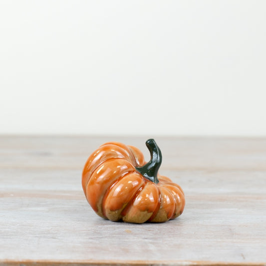 Small 9cm Patterned Orange Glazed Pumpkin Decoration – Porcelain Autumn Ornament, Elegant Fall Décor