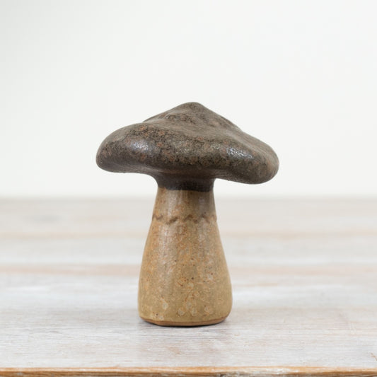 10cm Rustic Darker Tone Stoneware Mushroom Decoration – Nature Inspired Ornament, Woodland Home Decor