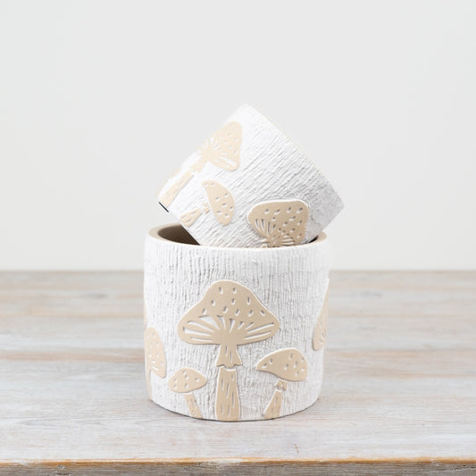White and Cream Mushroom Cement Planter 14cm – Rustic Garden Plant Pot, Nature-Inspired Indoor Outdoor Decor Accent