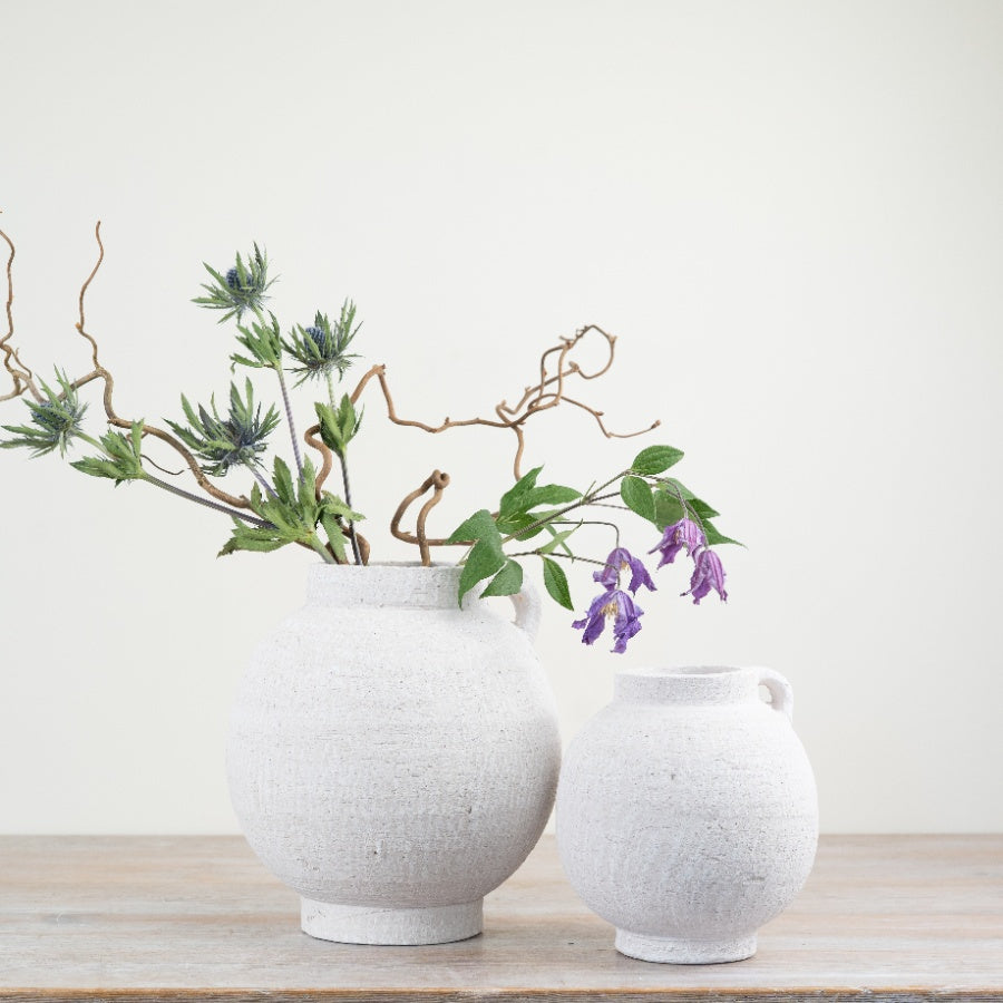 24.5cm White Textured Terracotta Vase – Rustic Decorative Flower Holder