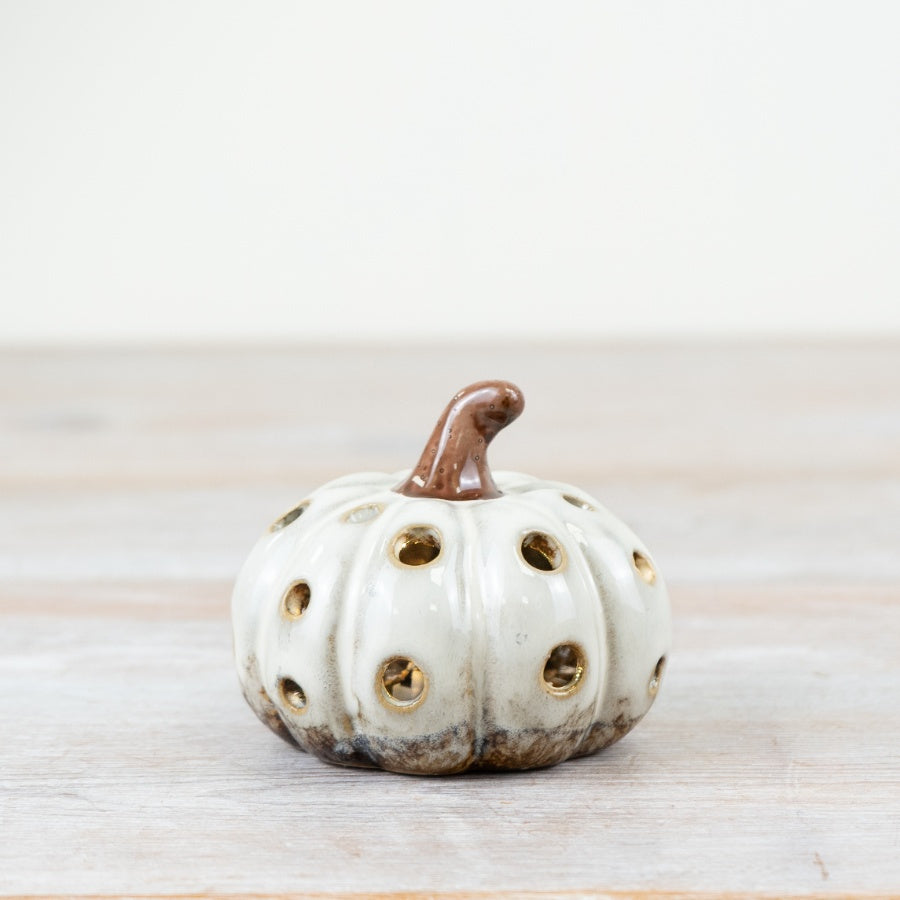 Small 8.2cm LED Pumpkin Decoration – Glowing Halloween Ornament, Autumn Home Décor