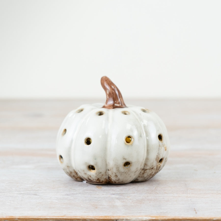 10cm LED Pumpkin Ornament – Light Up Autumn Decoration, Festive Halloween Décor