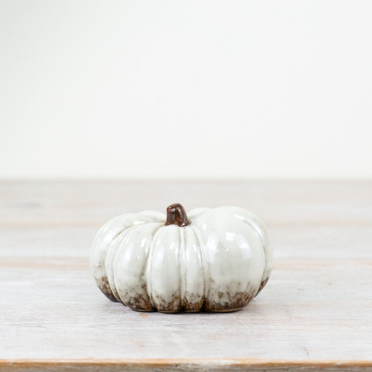 10cm White Glazed Pumpkin Decoration – Porcelain Autumn Ornament, Elegant Fall Décor