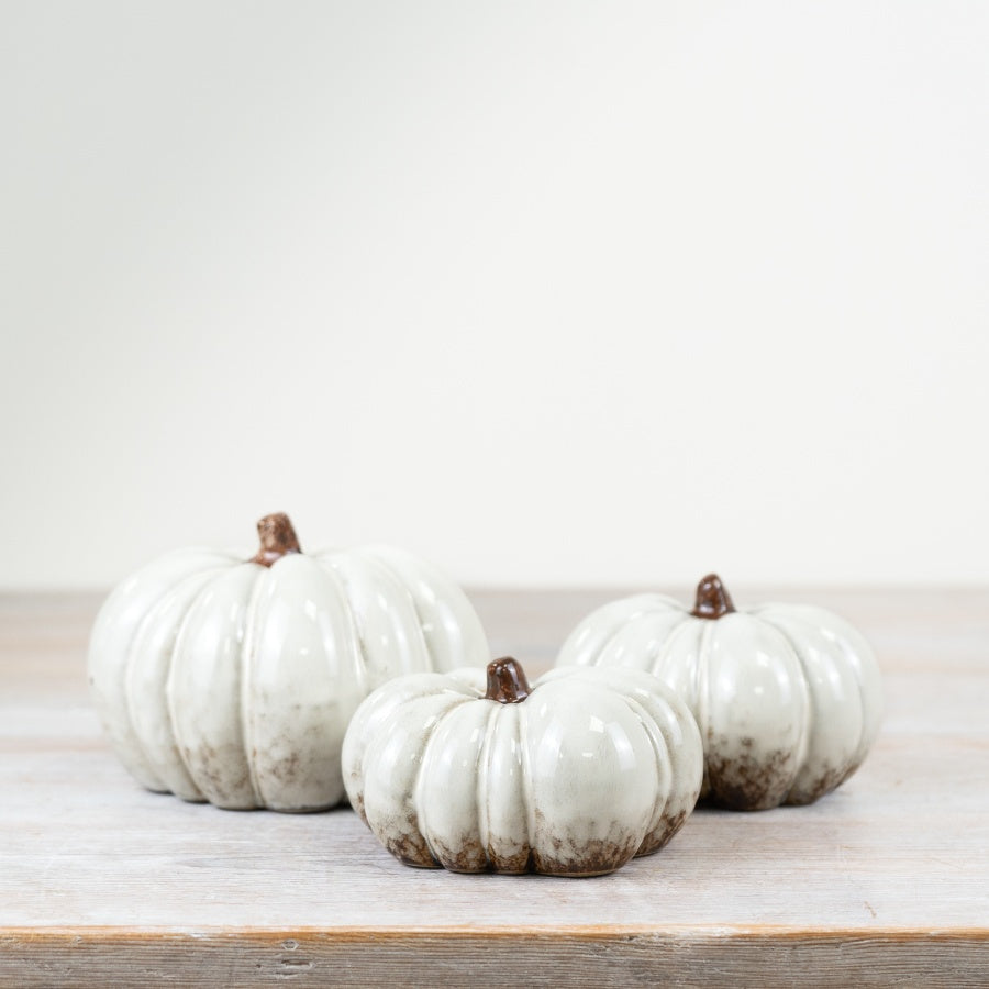 10cm White Glazed Pumpkin Decoration – Porcelain Autumn Ornament, Elegant Fall Décor