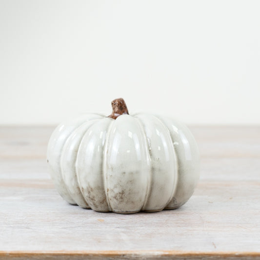 13cm Pumpkin Decoration – Porcelain Autumn Ornament, Elegant Fall Décor