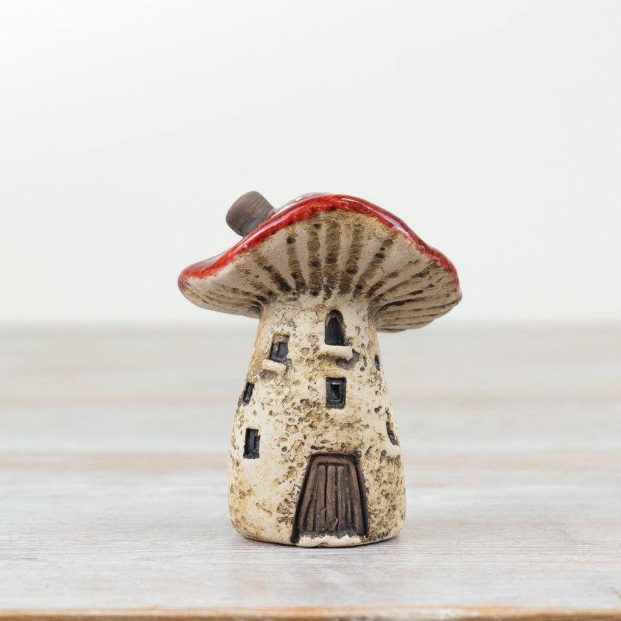 Rustic LED Mushroom House Ornament – 11.7cm Hand-Finished Fairy Garden Décor, Warm Glow