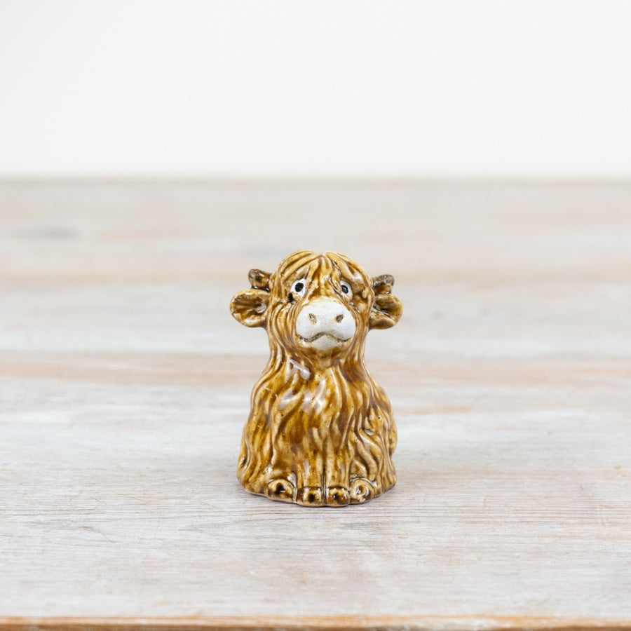 Highland Cow Ornament – 6.5cm Hand-Finished Rustic Animal Figurine, Charming Home Décor