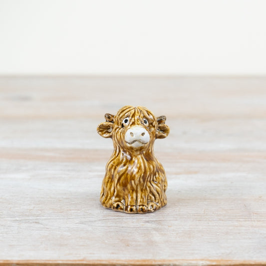 Highland Cow Ornament – 6.5cm Hand-Finished Rustic Animal Figurine, Charming Home Décor