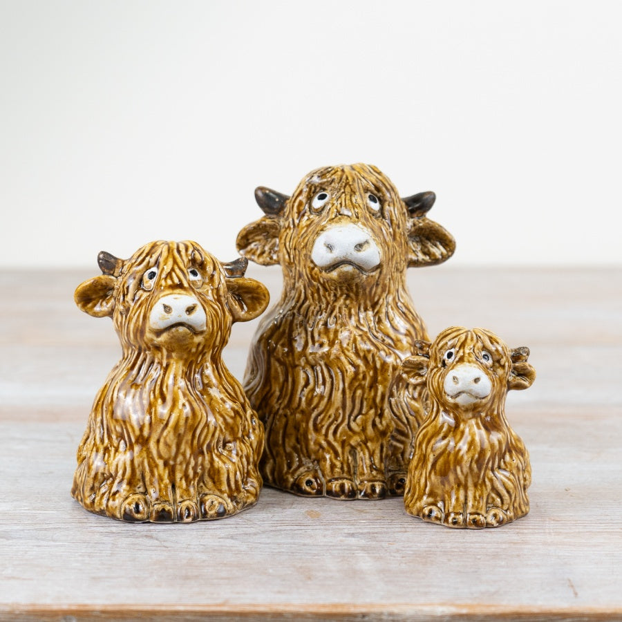 Highland Cow Ornament – 11.5cm Hand-Finished Rustic Animal Figurine, Charming Home Décor