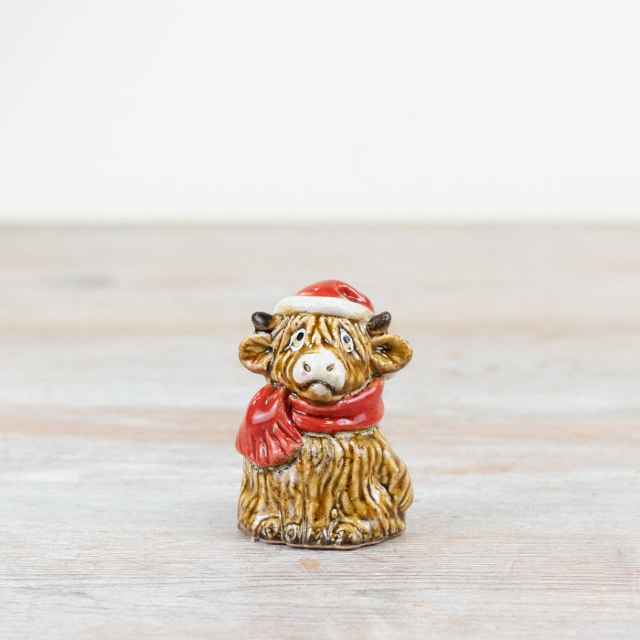 Christmas Highland Cow Ornament – 6.5cm Hand-Finished Festive Figurine, Glossy Glaze