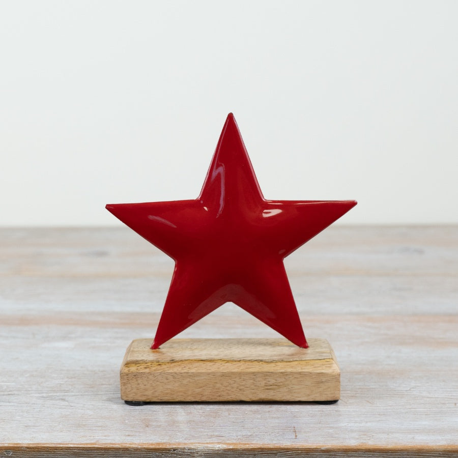 Red Iron Star On Wood Base, 16cm 