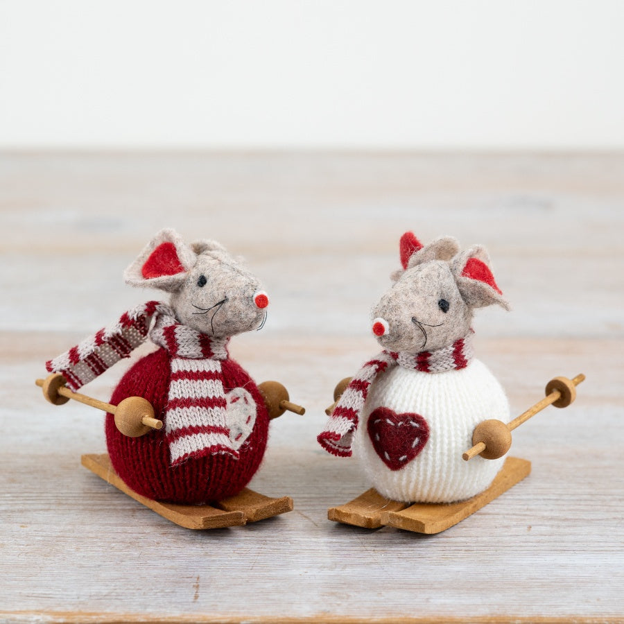 2/a Skiing Fabric Mice Deco, 8cm