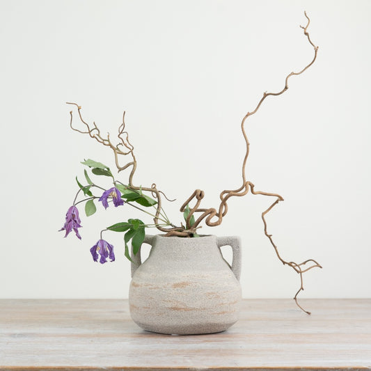 18cm Ceramic Urn Vase – Rustic Beige & Grey Textured Decorative Pot with Handles