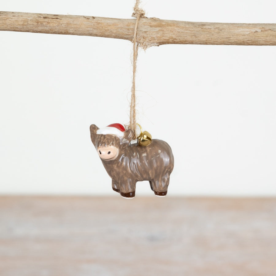 Highland Cow Tree Decoration – 4.5cm Brown Santa Hat Ornament, Festive Hanging Décor