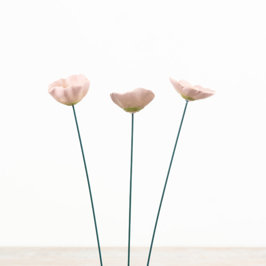 Pink Poppy Flower Garden Stakes 28cm – Decorative Metal Floral Stakes, Outdoor Garden & Planter Décor