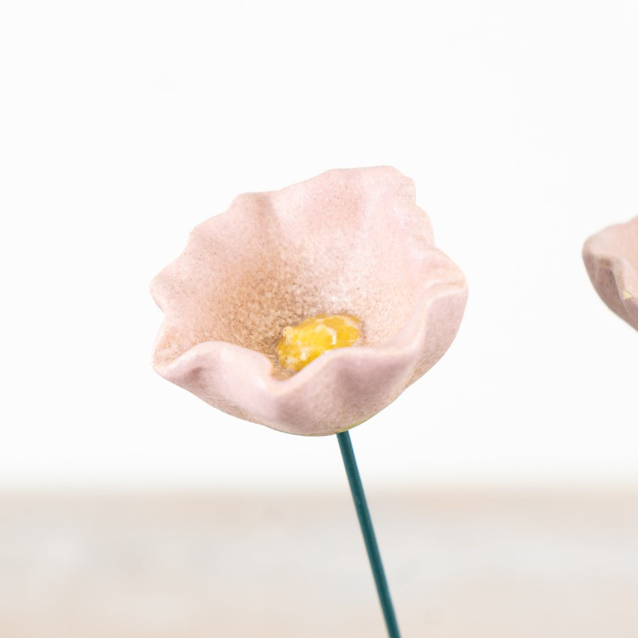 Pink Poppy Flower Garden Stakes 28cm – Decorative Metal Floral Stakes, Outdoor Garden & Planter Décor