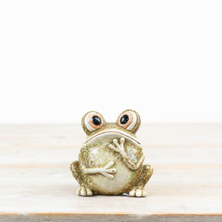 Set of 2 Terracotta Frog Ornaments 10cm – Decorative Garden and Home Figurines
