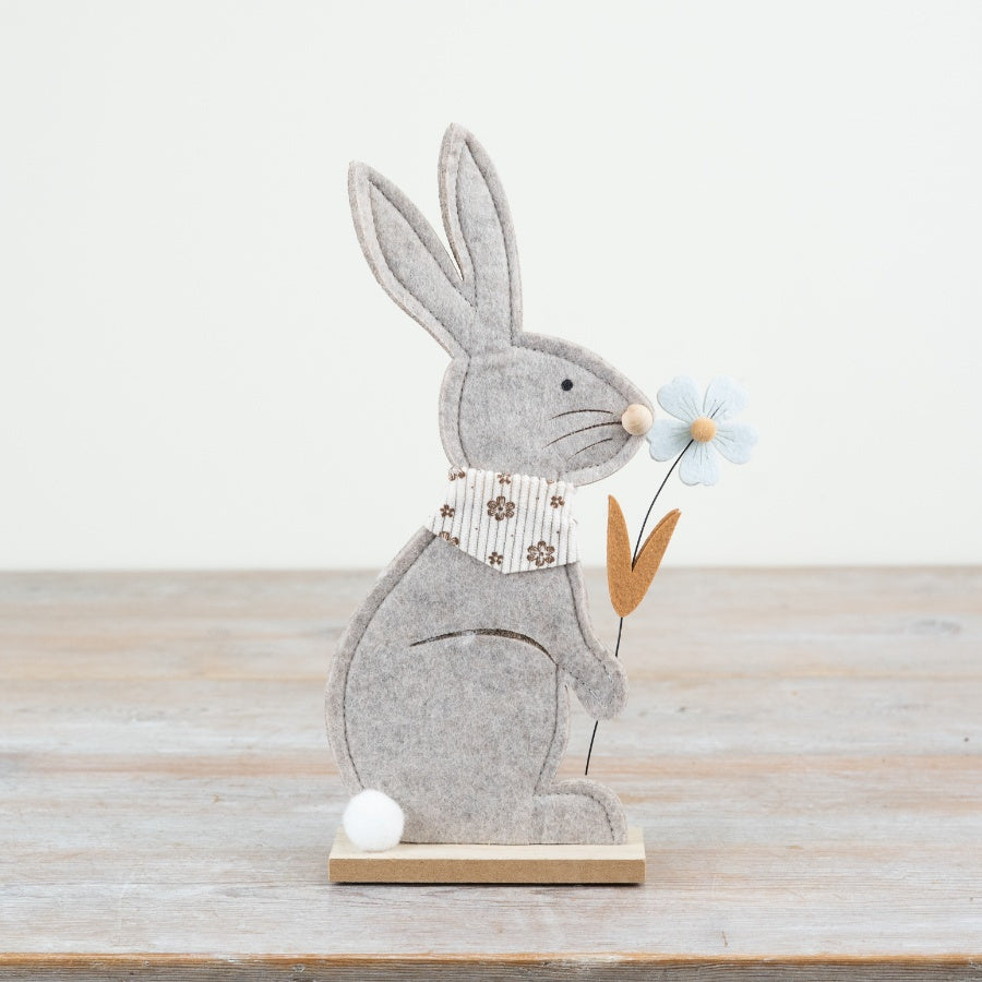 Felt Rabbit with Daisy on Wooden Base 27cm – Neutral Easter Bunny Decoration, Rustic Spring Home Decor Accent