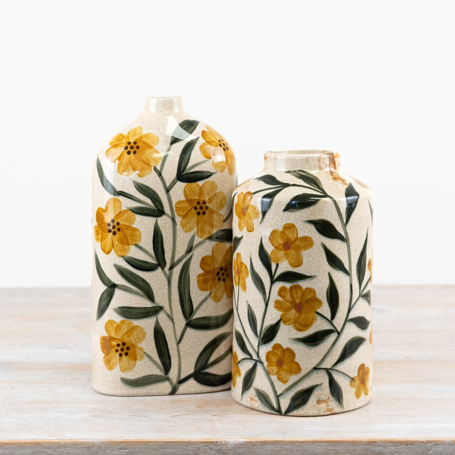 Cream Flower Design Vase 25cm – Elegant Ceramic Floral Vase for Fresh or Artificial Flowers