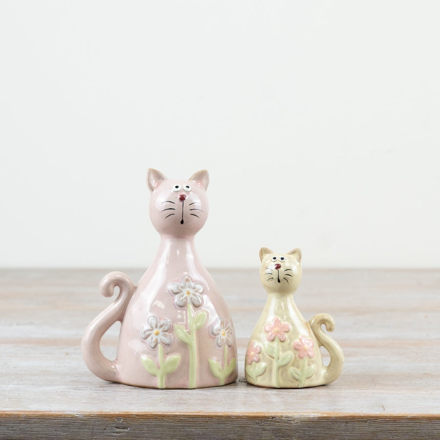 Daisy Cat Ornament 8.2cm – Pastel Green Floral Ceramic Cat Figurine