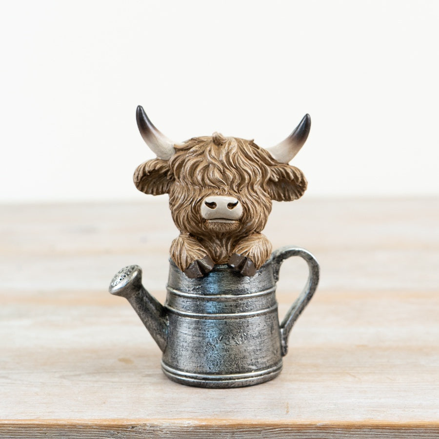 Highland Cow Watering Can Ornament 12.5cm – Cute Farmhouse Spring Figurine
