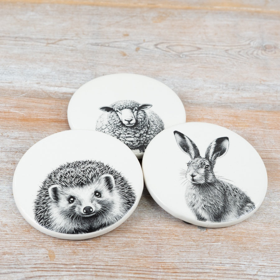 Hare Coaster – 10cm Ceramic Countryside Design, Rustic Animal Drink Protector