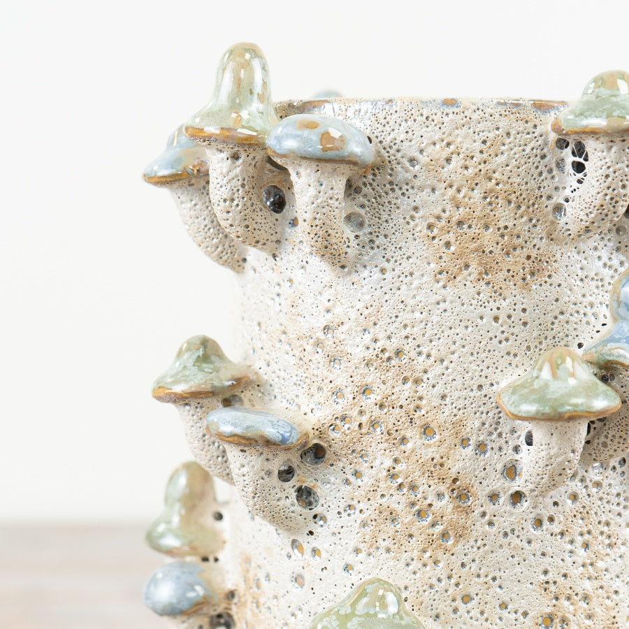 3D Mushroom Vase 22.5cm – Purple & Green Woodland Ceramic Statement Flower Vase, Cottagecore Rustic Home Decor