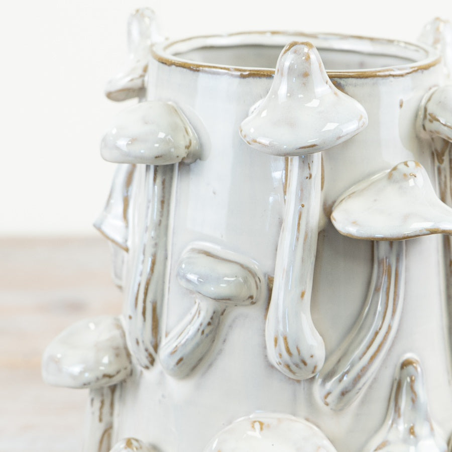 White Mushroom Vase 22.5cm – 3D Woodland Ceramic Statement Flower Vase, Rustic Cottagecore Home Decor