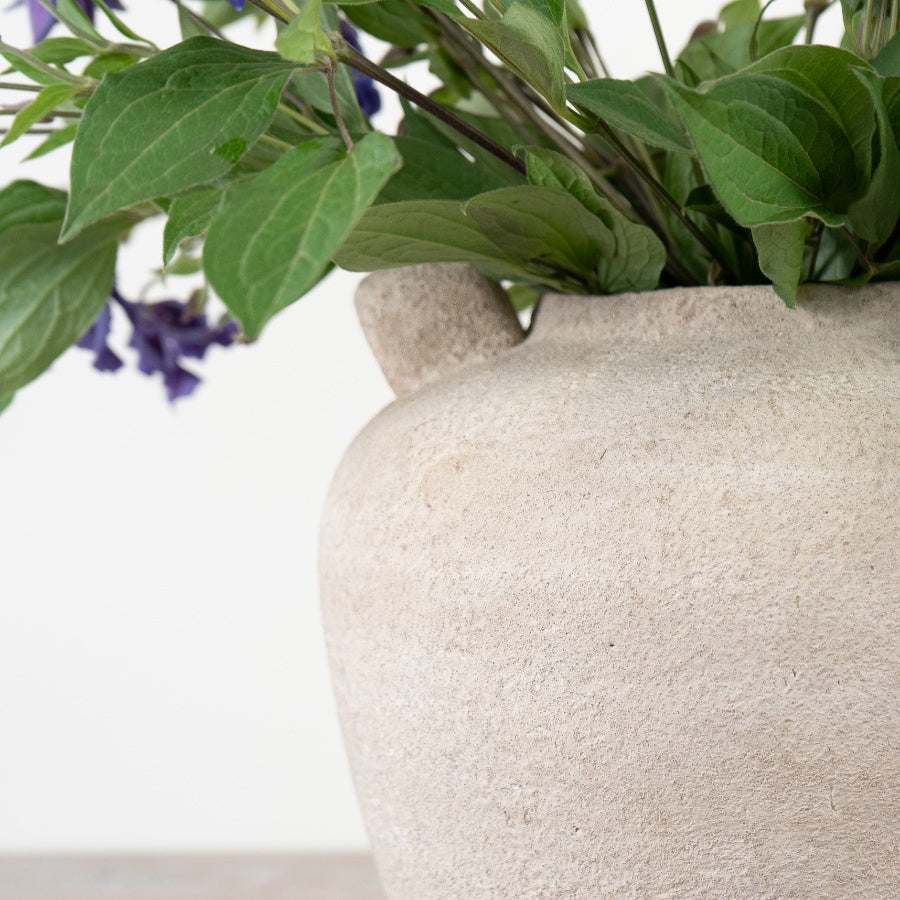 Lura Vase – 29cm Modern Rustic Cement Planter, Handcrafted Decorative Pot with Waterproof Seal
