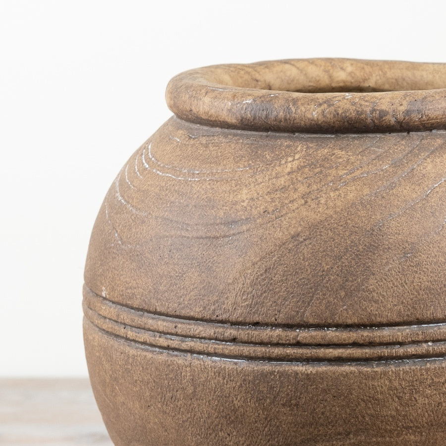 Sable Vase – 27cm Rustic Textured Brown Ceramic Pot, Handcrafted Decorative Planter