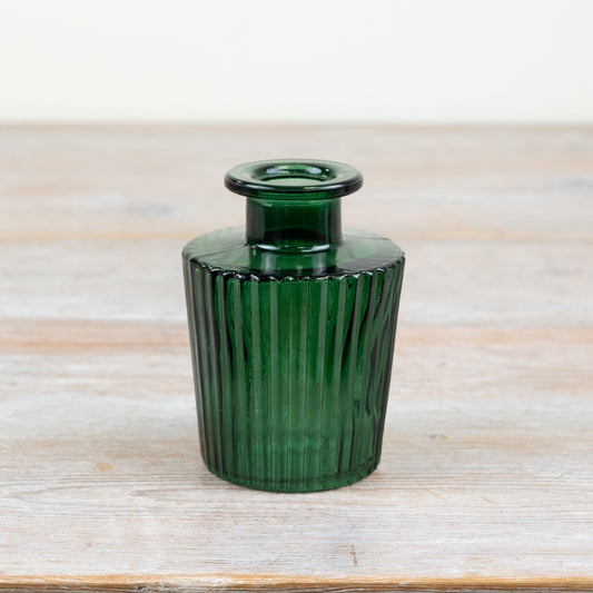 Green Ribbed Glass Vase – 10cm Elegant Flower Holder, Decorative Small Vase for Home Décor