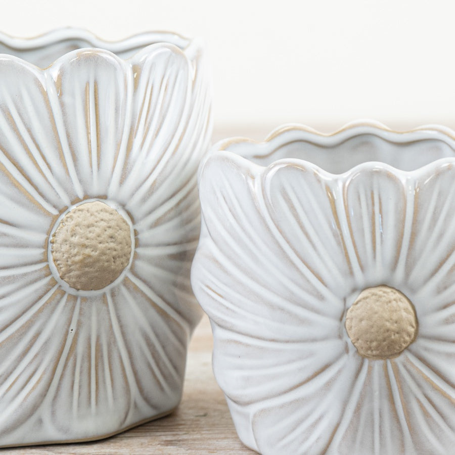 Daisy White Ceramic Vase 10cm – Decorative Planter, Flower Pot with Rich Glazed Finish