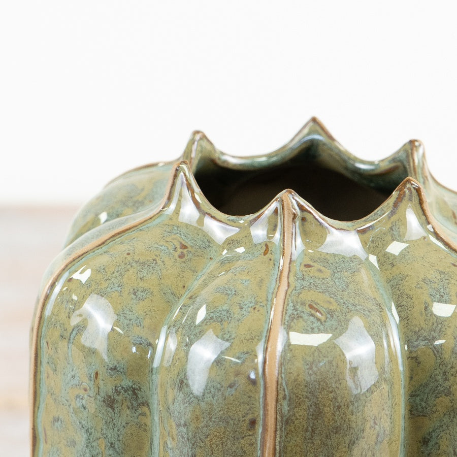 Green Seeded Porcelain Pod Vase 23cm – Decorative Vase with Earthy Glaze and Raw Details