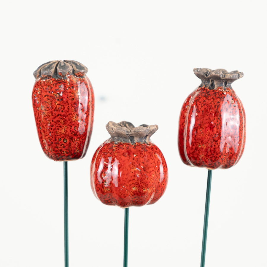 Red Metal Flower Garden Stakes 63cm – Set of 3 Decorative Plant Stakes, Outdoor Garden & Patio Décor