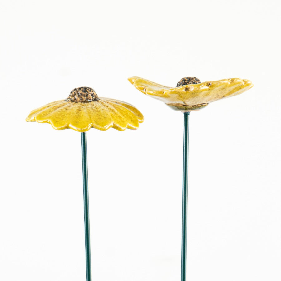 Yellow Daisy Garden Stakes 60cm – Set of 2 Metal Flower Decorative Plant Stakes