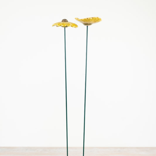 Yellow Daisy Garden Stakes 60cm – Set of 2 Metal Flower Decorative Plant Stakes