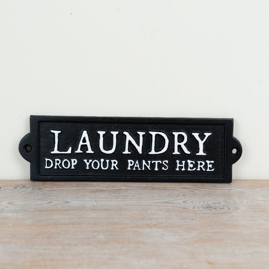 Cast Iron “Drop Your Pants Here” Laundry Sign 21.8cm – Funny Wall Plaque, Vintage Style Utility Room Decor