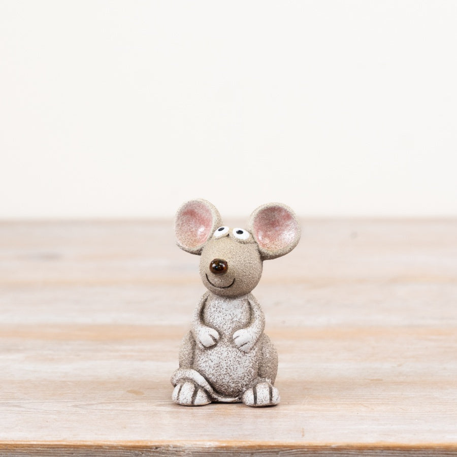Mouse Figurine 9.5cm – Cute Animal Ornament, Whimsical Home Decor Accent for Shelf, Desk or Table Styling