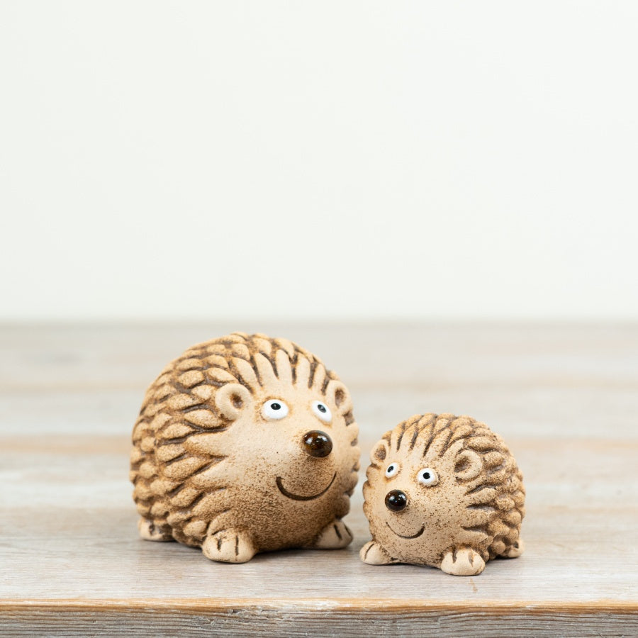 Hedgehog Ornament 5.9cm – Cute Garden Animal Figurine, Small Rustic Indoor Outdoor Decor Accent