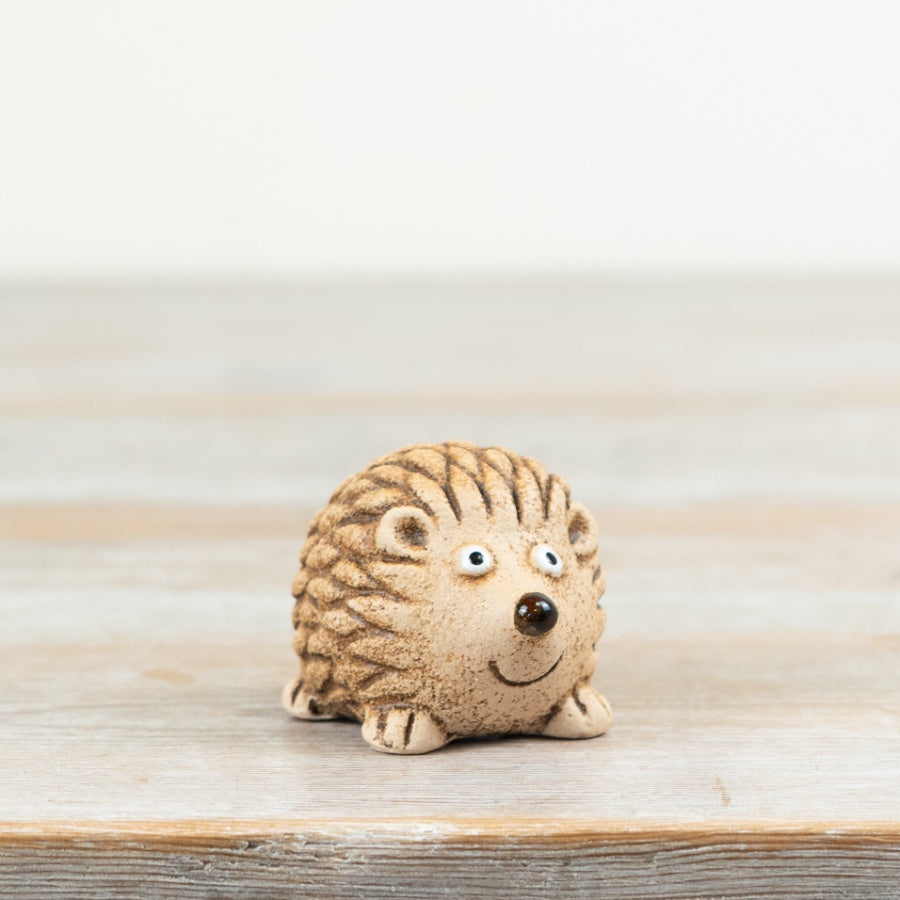 Hedgehog Ornament 5.9cm – Cute Garden Animal Figurine, Small Rustic Indoor Outdoor Decor Accent