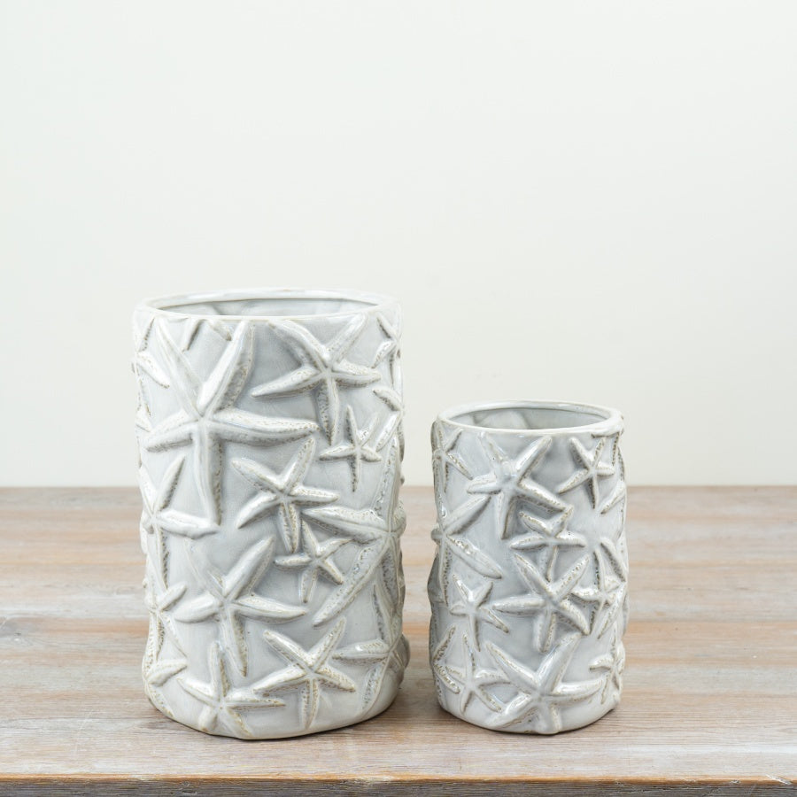 Cream Starfish Vase 18cm – Coastal Ceramic Vase, Nautical Sea Life Decor for Bathroom, Table Centrepiece or Windowsill