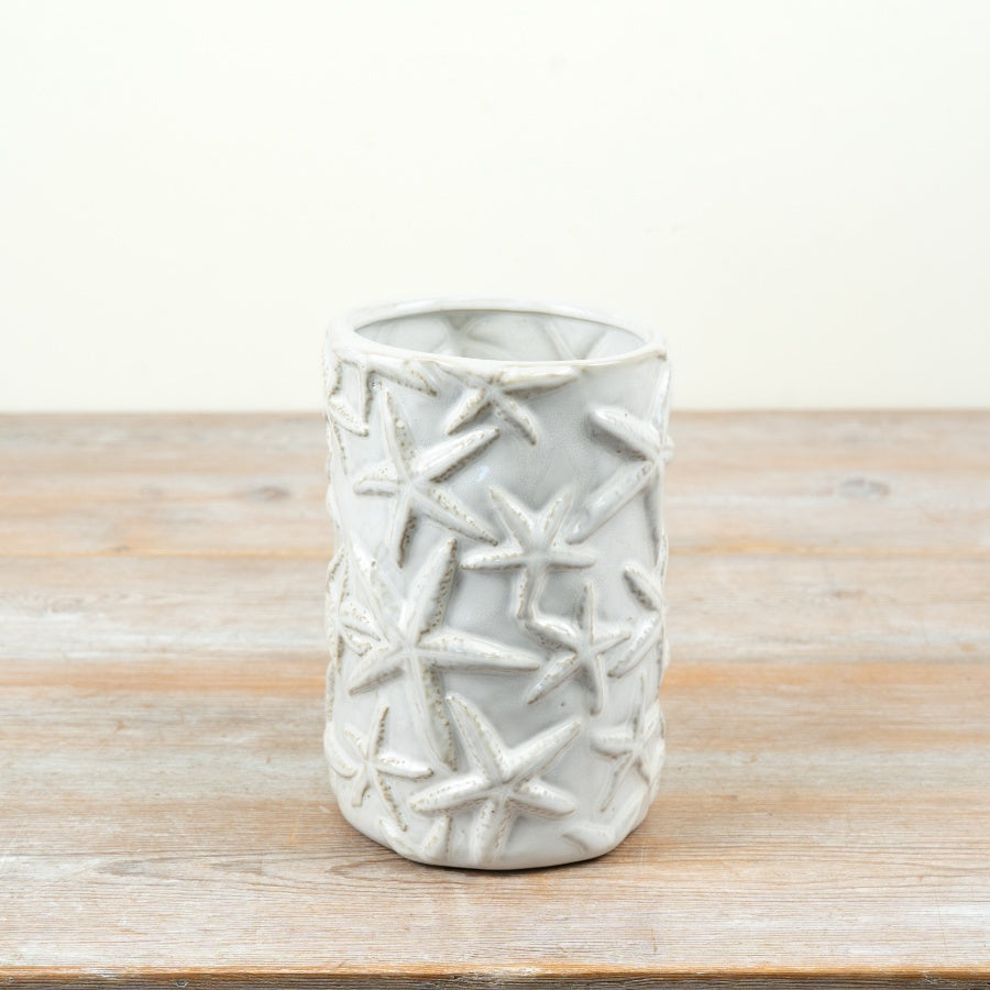 Cream Starfish Vase 18cm – Coastal Ceramic Vase, Nautical Sea Life Decor for Bathroom, Table Centrepiece or Windowsill