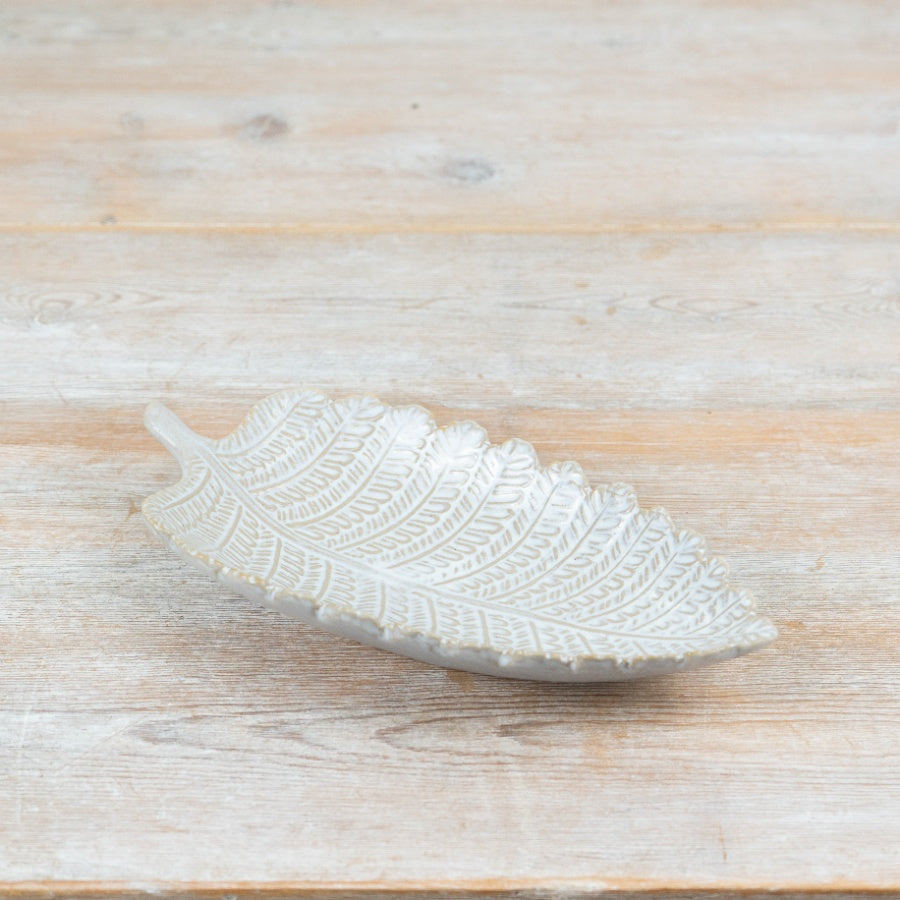 White Leaf Trinket Dish 25cm – Ceramic Jewellery Holder, Elegant Key Tray, Minimalist Home Accent for Dresser or Entryway