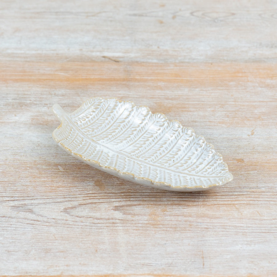 White Leaf Trinket Dish 17cm – Ceramic Jewellery Holder, Elegant Key Tray, Minimalist Home Accent for Dresser or Entryway